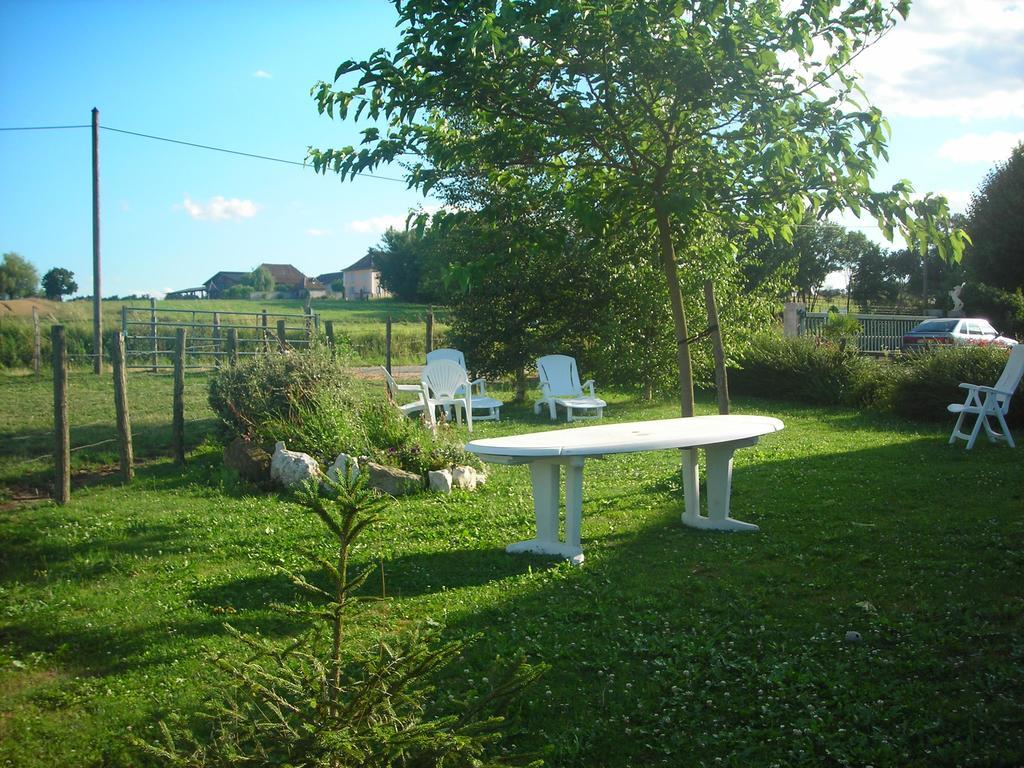 Villa La Bardelière à Corbelin Extérieur photo